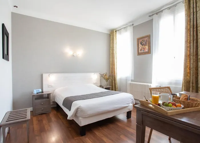 Logis L'occitan 2 Etoiles Otel 3*