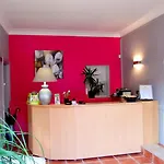 Logis L'occitan 2 Etoiles Otel