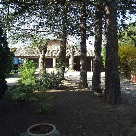 Logis L'occitan 2 étoiles Hotel 3*