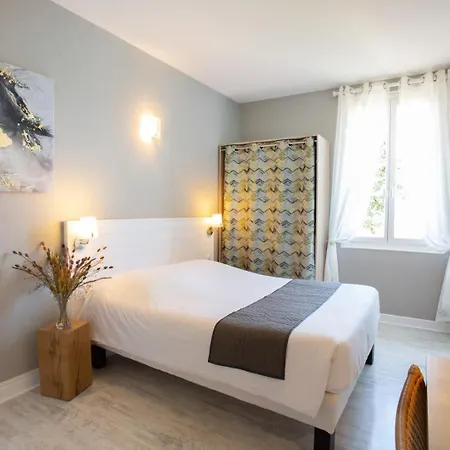 فندق Logis L'occitan 2 Etoiles غايلاك