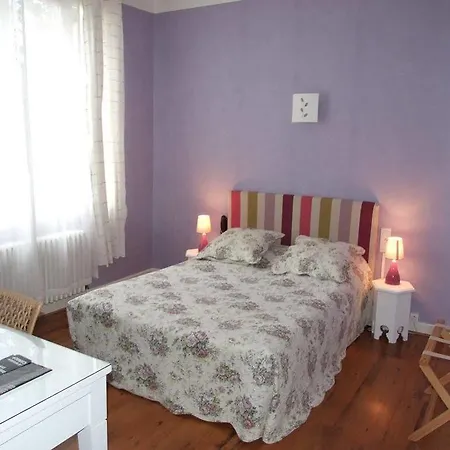 Logis L'occitan 2 Etoiles 3* ガイヤック